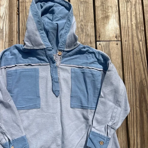 free people | oversized corie sweatshirt | size medium baby blue sweatshirt - Picture 5 of 9